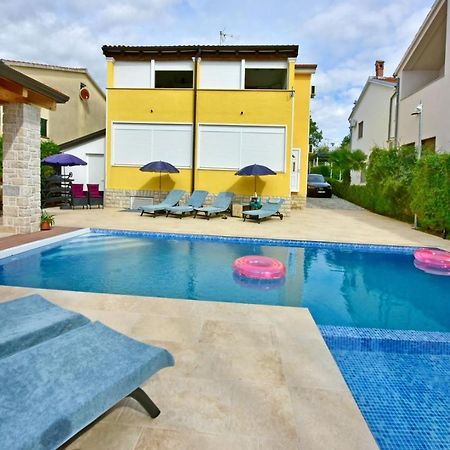 Apartments House Anna For Max 13 Persons In Porec, Pet Friendly 外观 照片
