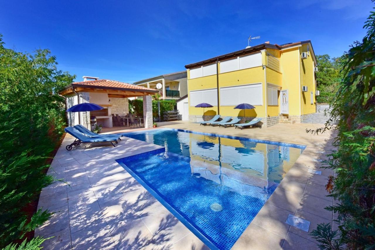 Apartments House Anna For Max 13 Persons In Porec, Pet Friendly 外观 照片