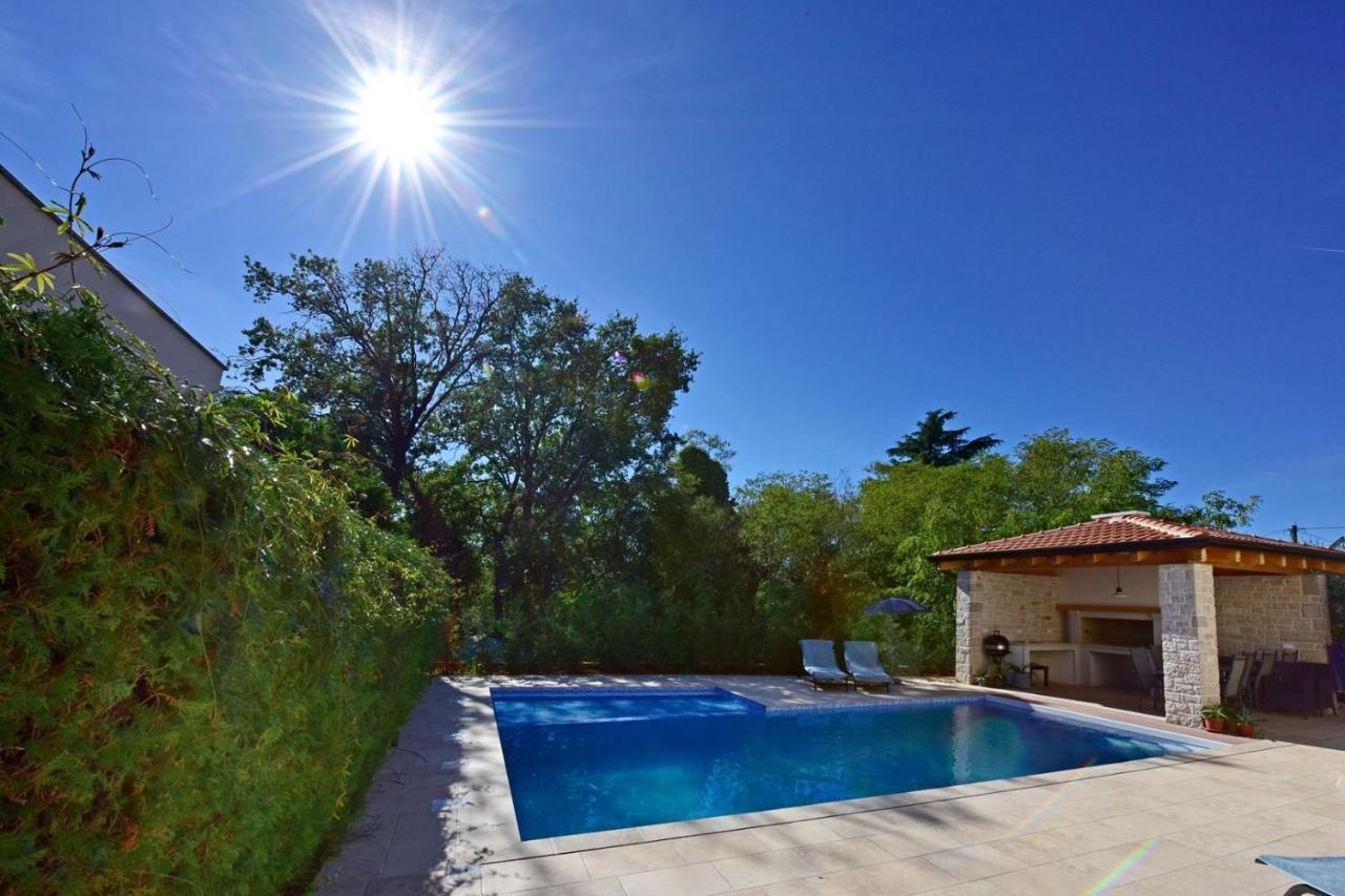 Apartments House Anna For Max 13 Persons In Porec, Pet Friendly 外观 照片